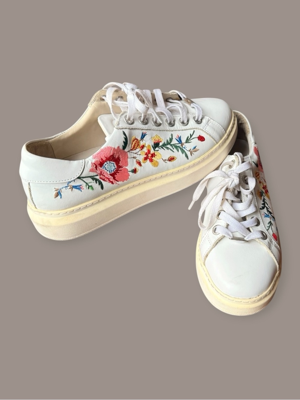 Karen Millen White Leather Platform Sneakers with Multicolor Floral Embroidery